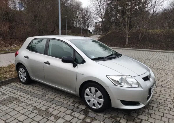 gdańsk Toyota Auris cena 14500 przebieg: 189000, rok produkcji 2009 z Gdańsk